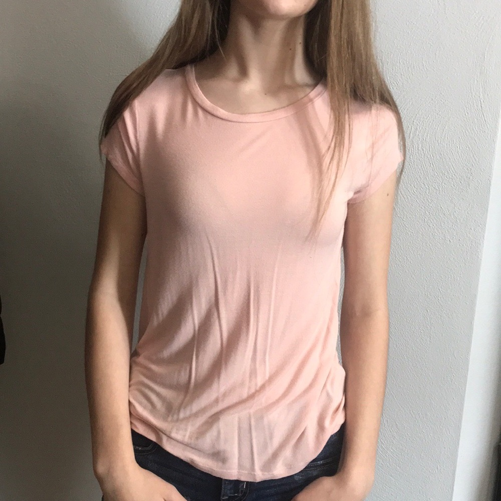 Baby pink Rue21 tee